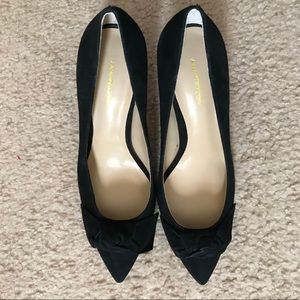 Ann taylor black suede heels